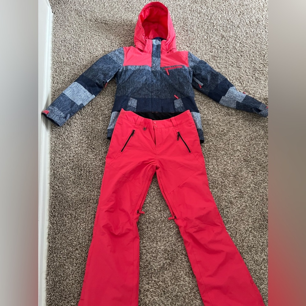 Snowboard jacket and pants